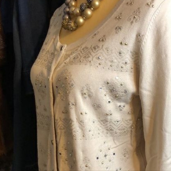 White House Black Market Gold Button Cardigan Top Beige Size MEDIUM. 3/4 Sleeve. - Picture 3 of 3